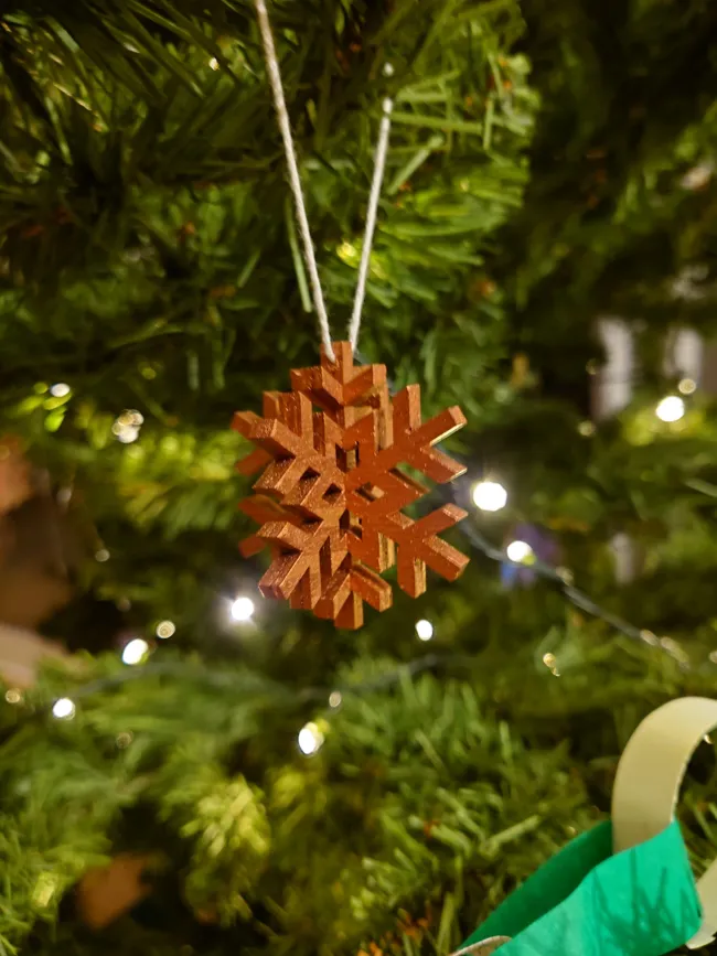 3D wooden Christmas snowflake decoration